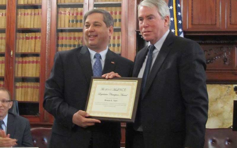 Senator Tarr wins award for senior advocacy